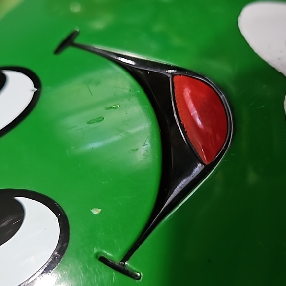 Rare Vintage M&M, Green Waving Large Candy Dispenser, 1992 8.75” - Picture 3 of 10